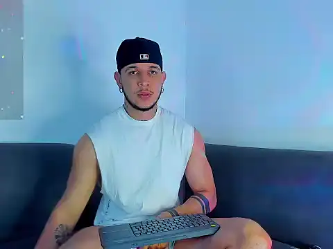 austinoficial online show from 10-09-25, 11:49