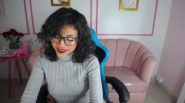 Snapshot of zoe_ch_ chatting on 03-17-25, 09:35 zoe ch online show from 03-17-25, 09:35