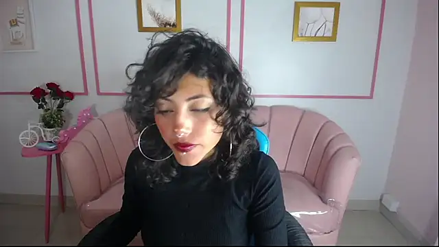 Snapshot of zoe_ch_ chatting on 03-18-25, 09:43 zoe ch online show from 03-18-25, 09:43