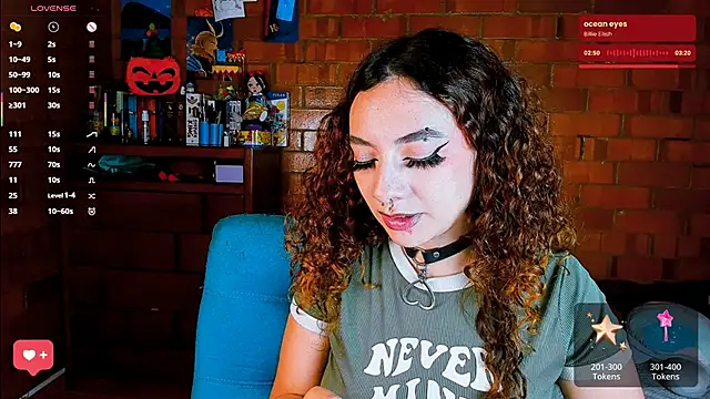 Annycolin  online show from 11-11-25, 04:07