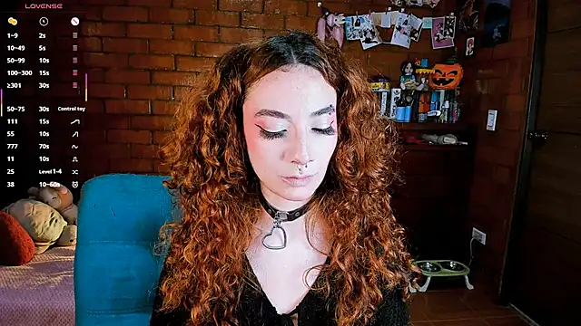 Annycolin  online show from 03-06-26, 10:05