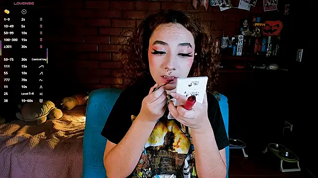 Annycolin  online show from 02-05-26, 02:29