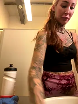 Black sweet Rose online show from 12-22-25, 11:32