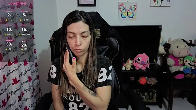 Princezzlove3 online show from 10-04-25, 03:13