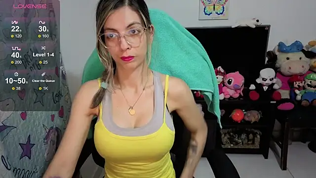 Princezzlove3 online show from 09-26-25, 12:06