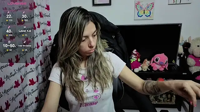 Princezzlove3 online show from 10-04-25, 12:23