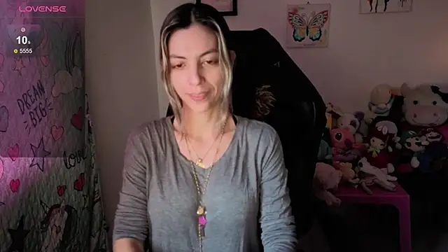 Princezzlove3 online show from 09-12-25, 04:51