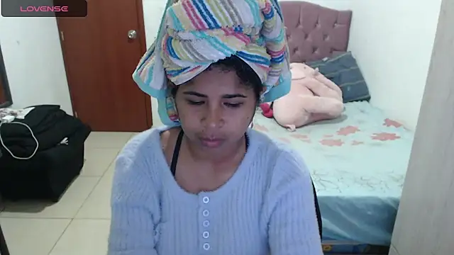 july-feria online show from 10-01-25, 10:35