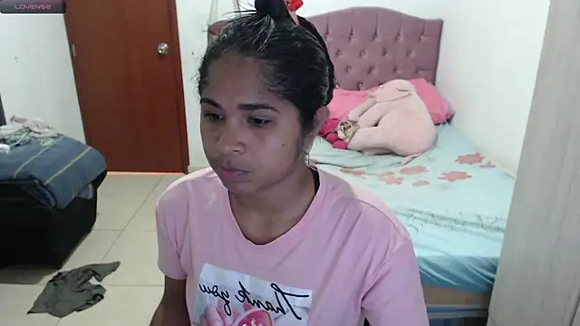 july-feria online show from 10-28-25, 05:23