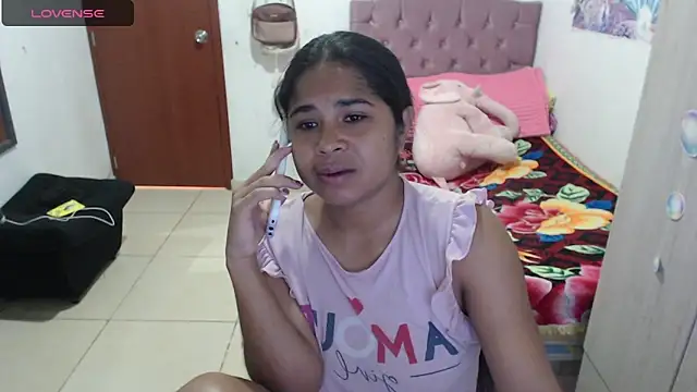 july-feria online show from 12-22-25, 03:56