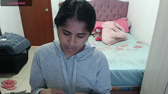 july-feria online show from 10-21-25, 08:41