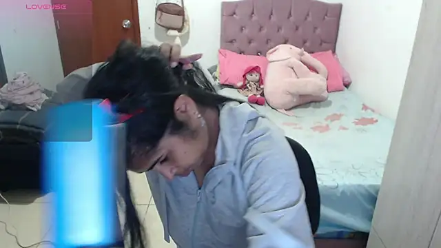 july-feria online show from 11-17-25, 10:14