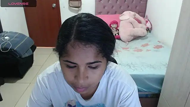 july-feria online show from 10-11-25, 05:14