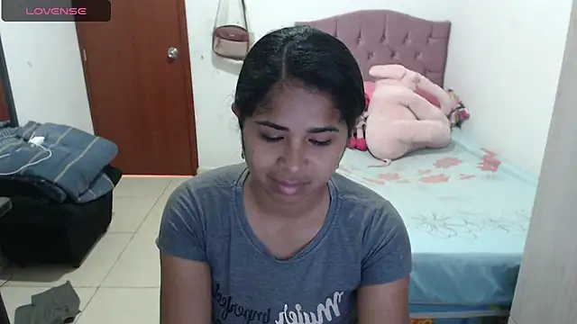 july-feria online show from 10-05-25, 03:25