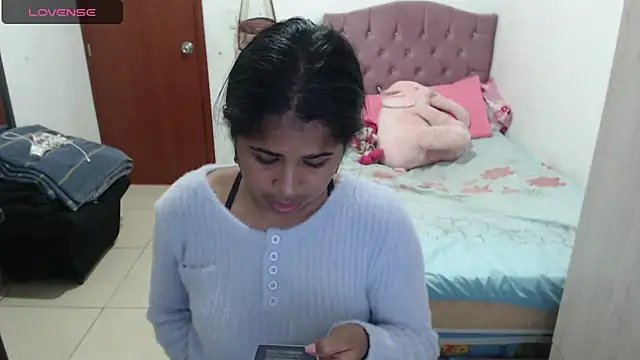 july-feria online show from 09-30-25, 09:54