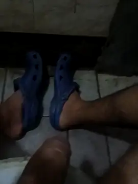 Snapshot of Maguito02 chatting on 09-26-25, 02:40 Maguito02 online show from 09-26-25, 02:40