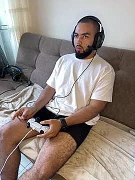 arturguy00 online show from 02-06-26, 09:22