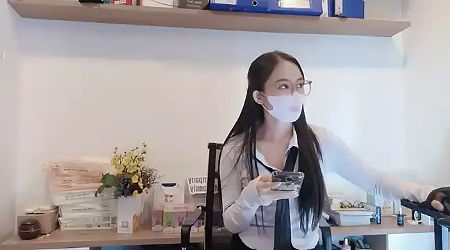 Lush-Office online show from 02-27-25, 10:44
