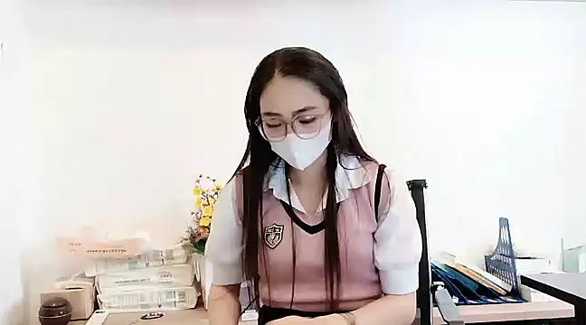 Lush-Office online show from 03-23-25, 03:21