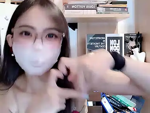 Lush-Office online show from 10-16-25, 06:43