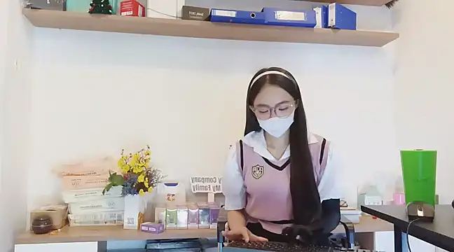 Lush-Office online show from 02-24-25, 12:59