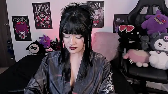 Snapshot of raven__white1 chatting on 02-08-26, 07:00 raven white1 online show from 02-08-26, 07:00