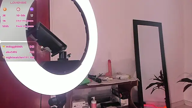 Snapshot of raven__white1 chatting on 01-16-25, 11:59 raven white1 online show from 01-16-25, 11:59