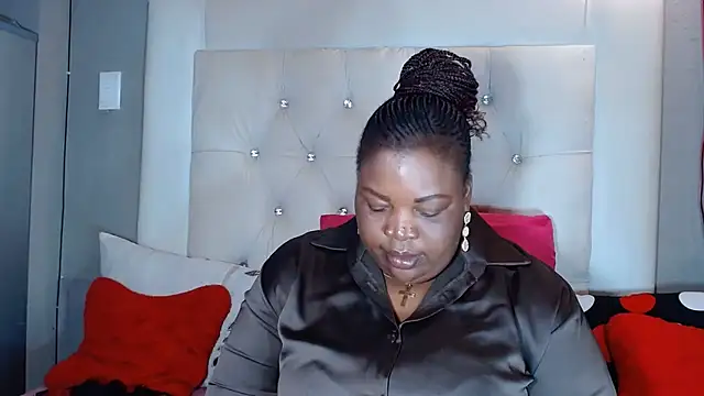 Snapshot of omalicha98 chatting on 06-12-26, 07:39 omalicha98 online show from 06-12-26, 07:39