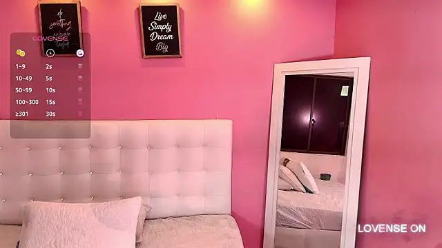 Snapshot of hot-littlechill chatting on 01-29-25, 03:04 hot-littlechill online show from 01-29-25, 03:04