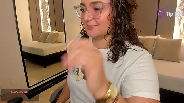 lilly ass  online show from 05-27-26, 12:34