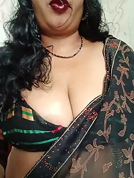 Snapshot of Haseena_Baby chatting on 06-12-26, 06:22 Haseena Baby online show from 06-12-26, 06:22