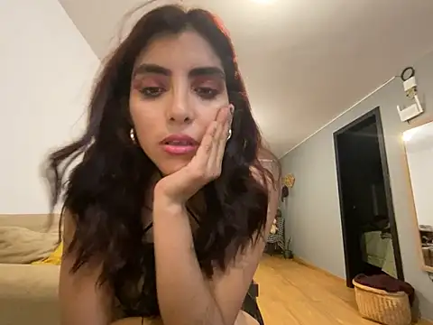 Snapshot of MartinaSooler chatting on 02-20-25, 03:12 MartinaSooler online show from 02-20-25, 03:12