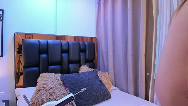 Katalina Evans online show from 02-26-26, 11:54