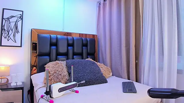 Katalina Evans online show from 02-27-26, 11:54