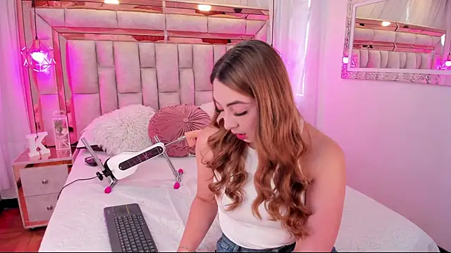 Katalina Evans online show from 10-08-25, 12:07