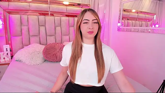 Katalina Evans online show from 11-22-25, 10:47