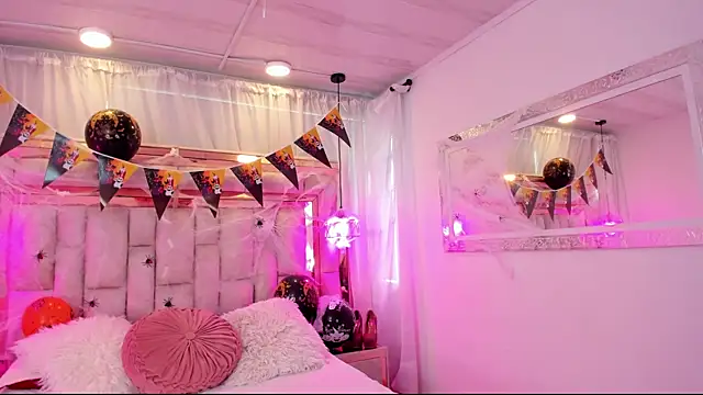 Katalina Evans online show from 10-29-25, 11:53