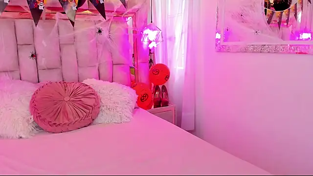 Katalina Evans online show from 11-03-25, 12:20