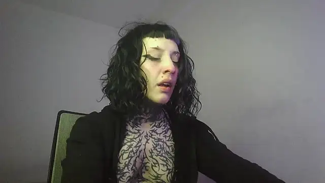 bad doll bb online show from 09-10-25, 04:11
