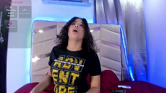 BrigitteRoy  online show from 04-18-26, 03:09