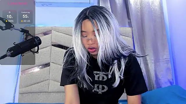 Snapshot of BrigitteRoy_ chatting on 02-08-26, 03:15 BrigitteRoy online show from 02-08-26, 03:15