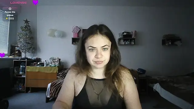 Snapshot of Your___Hope chatting on 02-17-26, 06:33 Your Hope online show from 02-17-26, 06:33