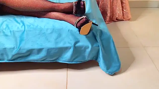 --SUNNY-- online show from 10-28-25, 07:51