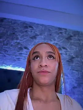 Snapshot of Isabellaa_Hot chatting on 01-15-25, 05:50 Isabellaa Hot online show from 01-15-25, 05:50