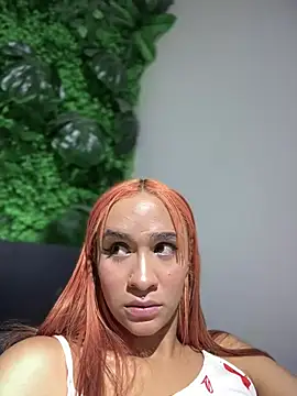 Snapshot of Isabellaa_Hot chatting on 01-15-25, 02:49 Isabellaa Hot online show from 01-15-25, 02:49