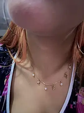 Snapshot of Isabellaa_Hot chatting on 01-28-25, 08:36 Isabellaa Hot online show from 01-28-25, 08:36