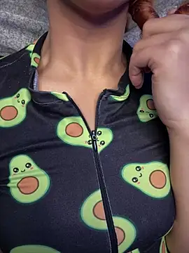 Snapshot of Isabellaa_Hot chatting on 01-25-25, 06:23 Isabellaa Hot online show from 01-25-25, 06:23