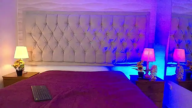 victoriapalmerfg online show from 11-09-25, 03:43