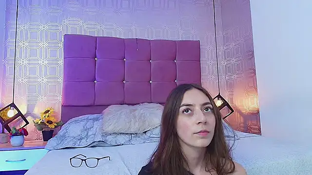 Snapshot of victoriapalmerfg chatting on 03-14-25, 11:11 victoriapalmerfg online show from 03-14-25, 11:11