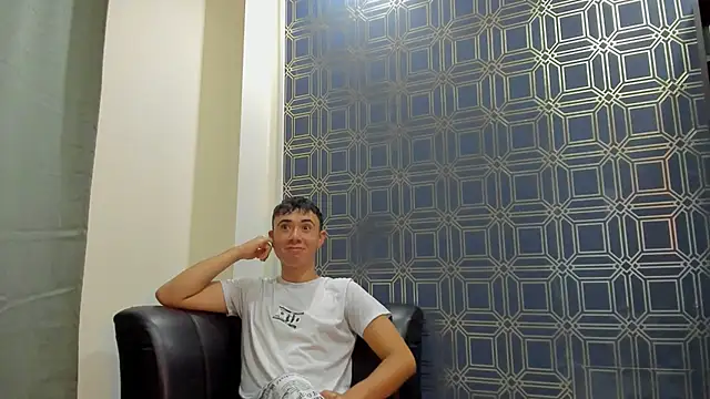 Snapshot of free_ryder chatting on 01-14-25, 11:37 free ryder online show from 01-14-25, 11:37